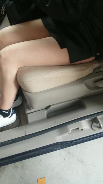 嫁の下着 [露出動画掲示板
