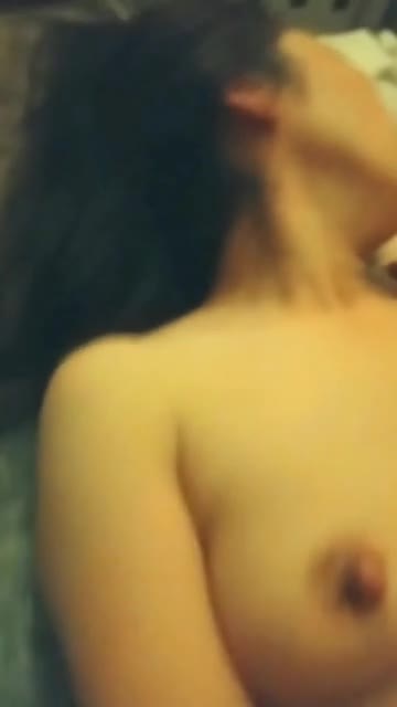 見られて興奮する泰子
