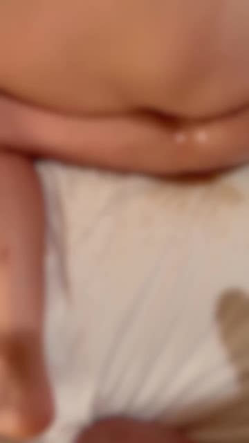 お姉さんマンコに放尿