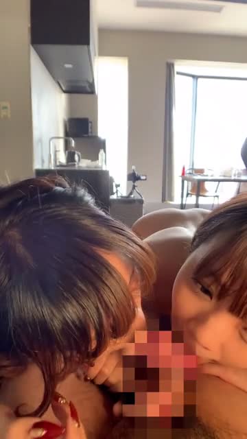 若い子のWフェラ