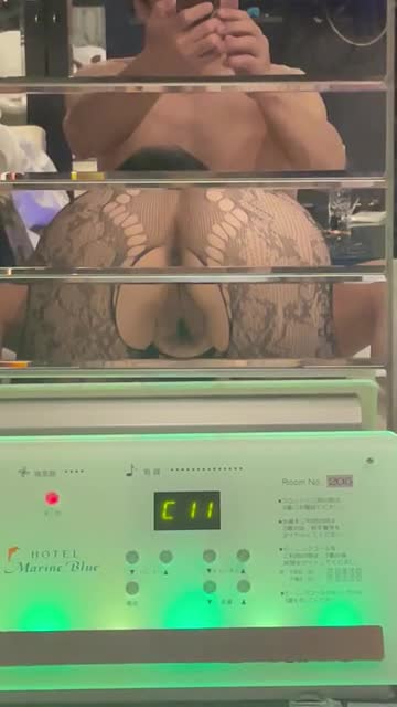 お尻突き出しフェラ