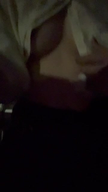 NPNBスケスケミニスカ散歩