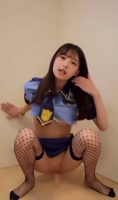 m i k u