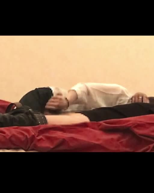 おち◯ぽ大好きな貧乳人妻さんとSEX