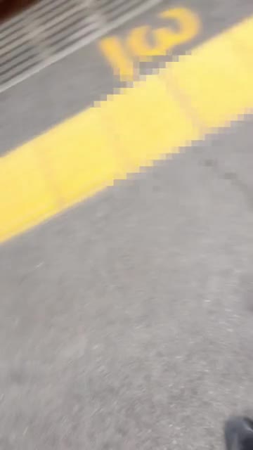 無人駅で大胆露出その③