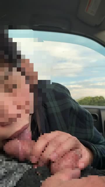 車内　ち◯ぽ好きな人妻さん④