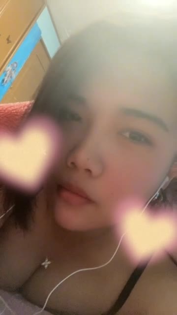 天然HカップのSENAです！